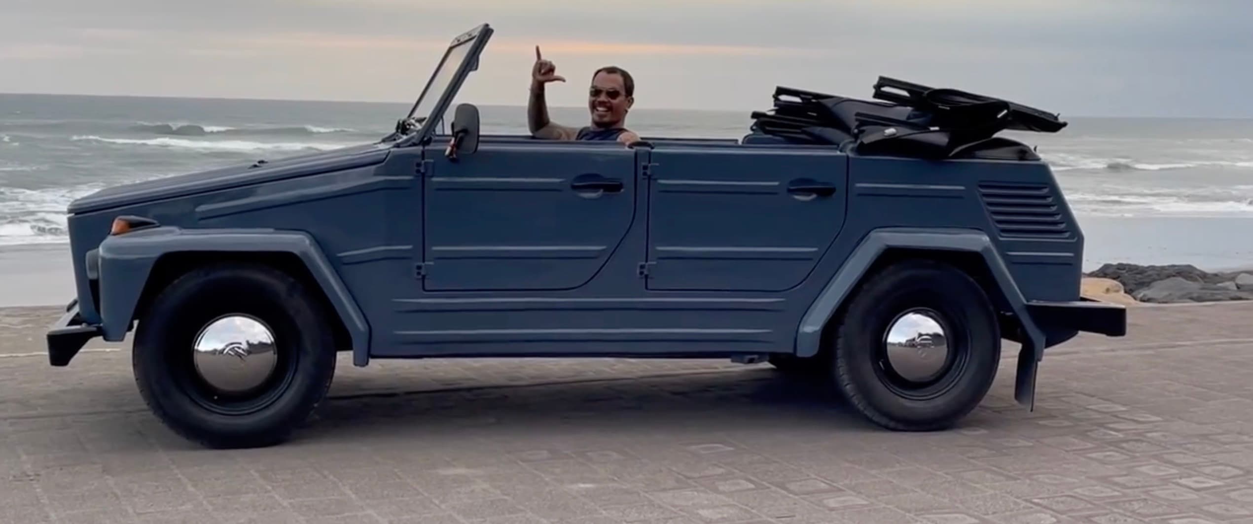Classic Volkswagen safari through Bali